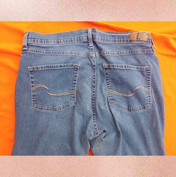 ✨AMAZING Fit✨ Signature By Levis Curvy Straight Jeans 34x28 - Picture 6 of 7